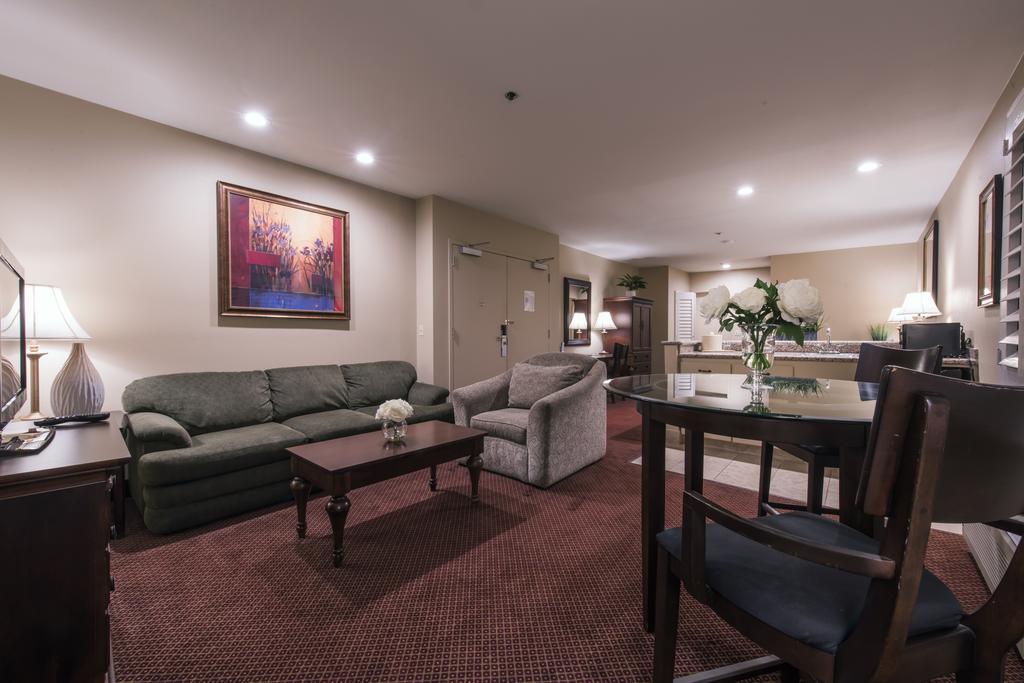 Grand Vista Hotel Сими-Вэлли Номер фото