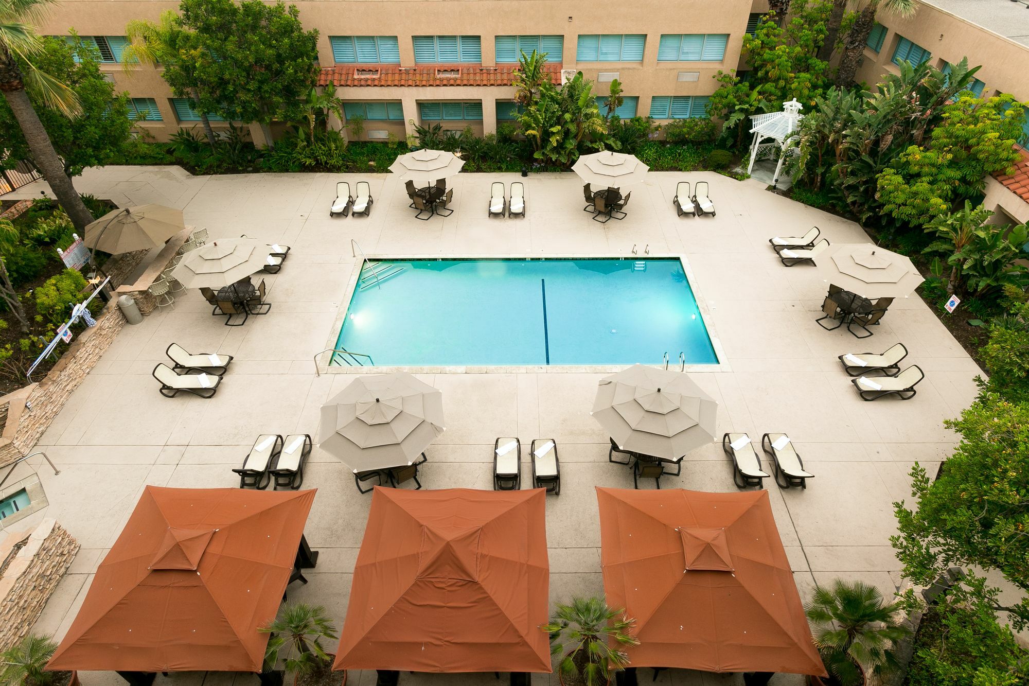 Grand Vista Hotel Сими-Вэлли Экстерьер фото